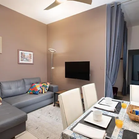 Maison Chateaudun - Clim, Terrasse & Garage Prive