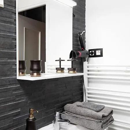 Maison Chateaudun - Clim, Terrasse & Garage Prive