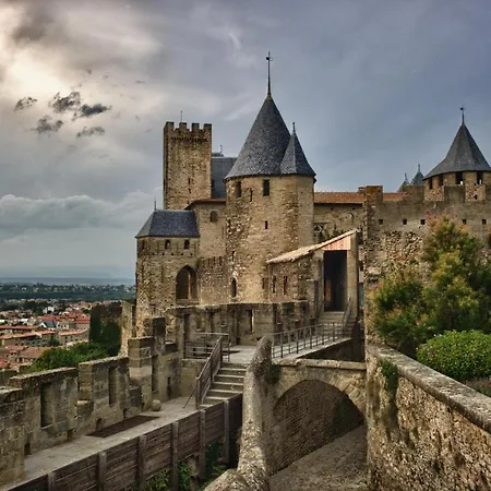 Maison Chateaudun - Clim, Terrasse & Garage Prive *